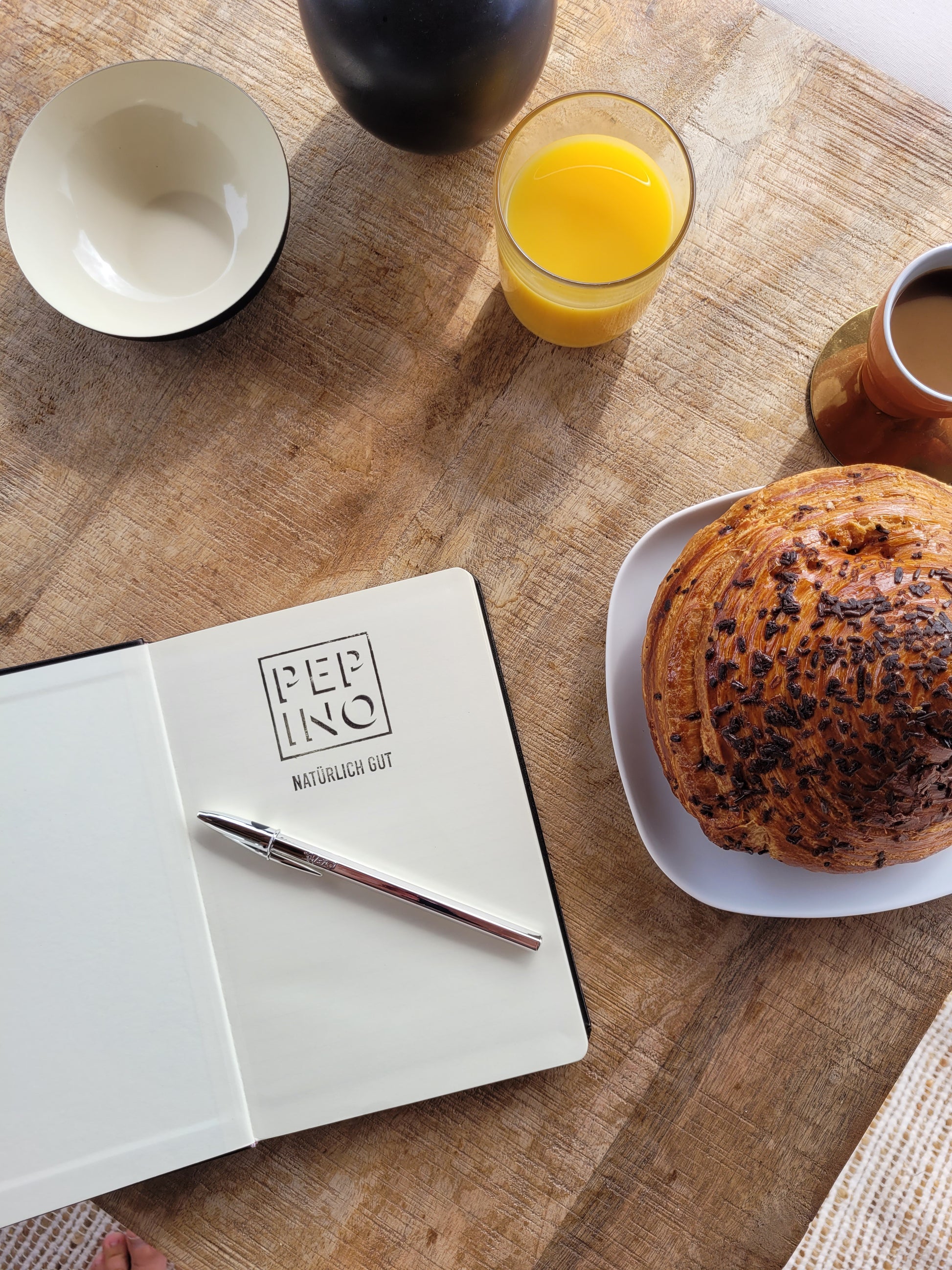 PEPINO Notizbuch liniert A5 mit BIC Kugelschreiber Cristal Shine